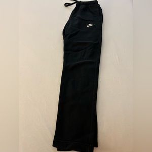 Black Nike sweat pants